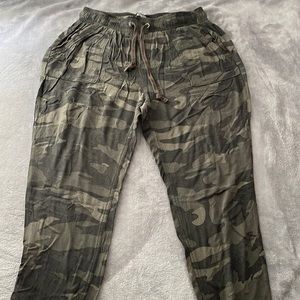 These pants are very comfortable.